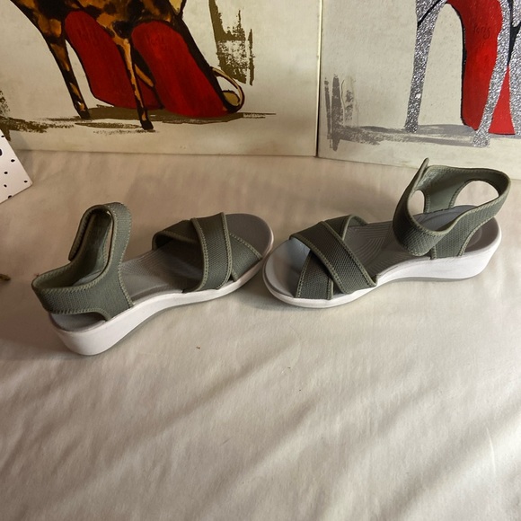 NWOT Clark’s  Cloudsteppers cushion soft wedges - Picture 1 of 7
